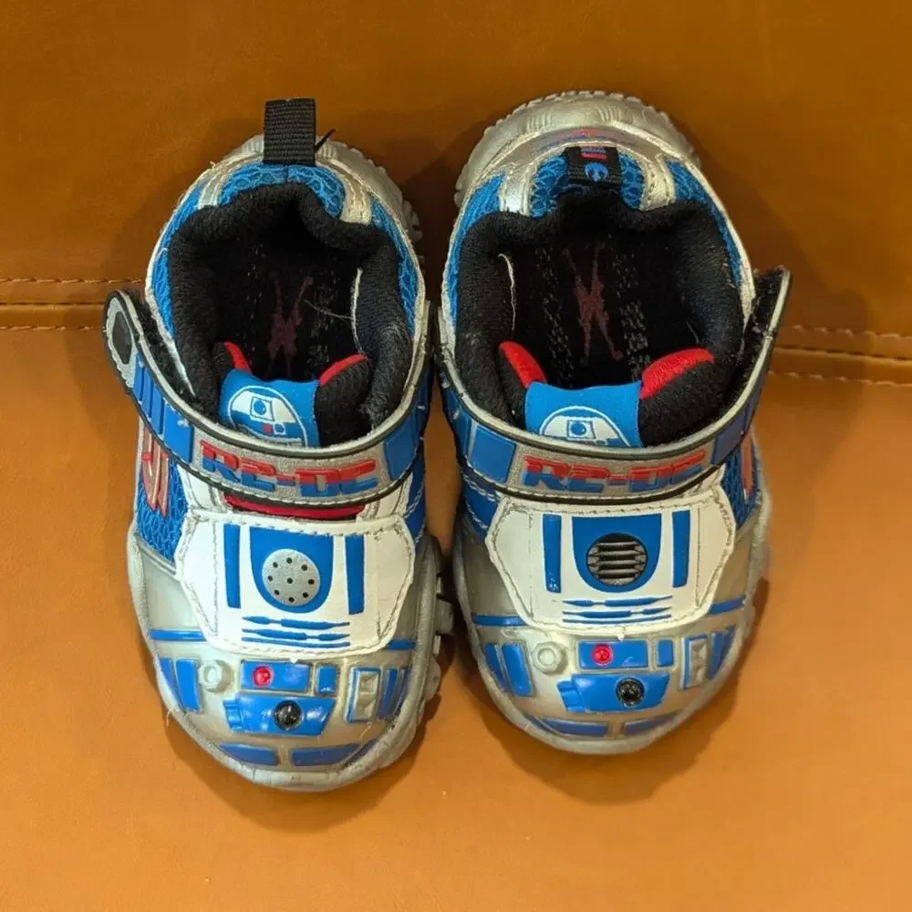 Skechers Star Wars R2-D2 Light Up Sneakers Silver Blue Size 5 Baby Infant Shoes